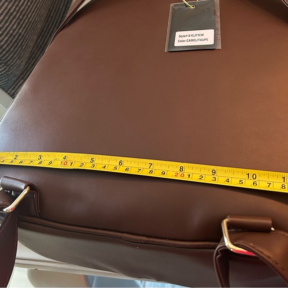 Crossi  Backpack - Picture 7 of 8